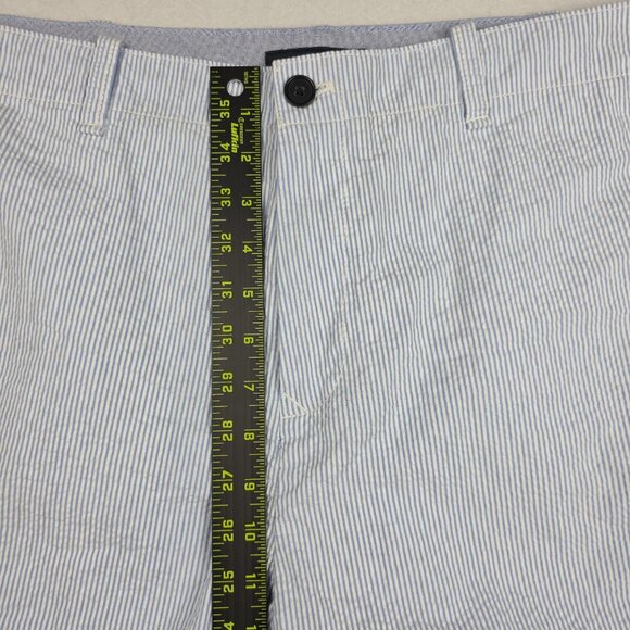 Tommy Hilfiger Men Shorts Size 40 Blue White Seersucker Preppy EUC Beach Striped - Picture 11 of 13
